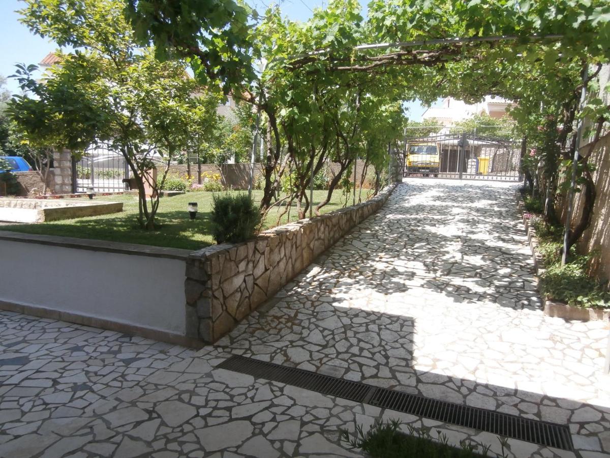 Apartments Mira Krk كرك المظهر الخارجي الصورة