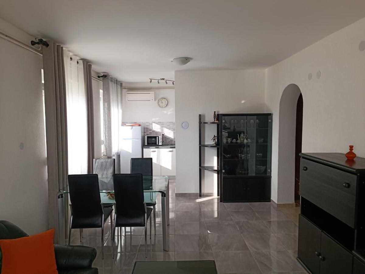 Apartments Mira Krk كرك المظهر الخارجي الصورة